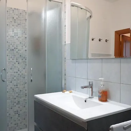 Europe 37 Apartman *